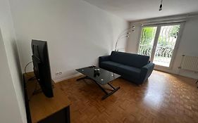 Appart Calme Avec Jardin Et Parking. 15Mn De Paris